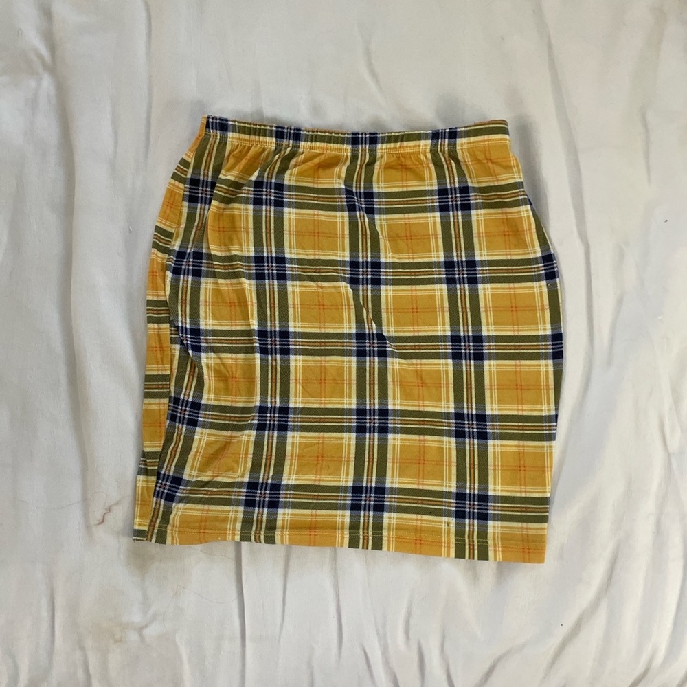 unbranded yellow plaid skirt, size xs